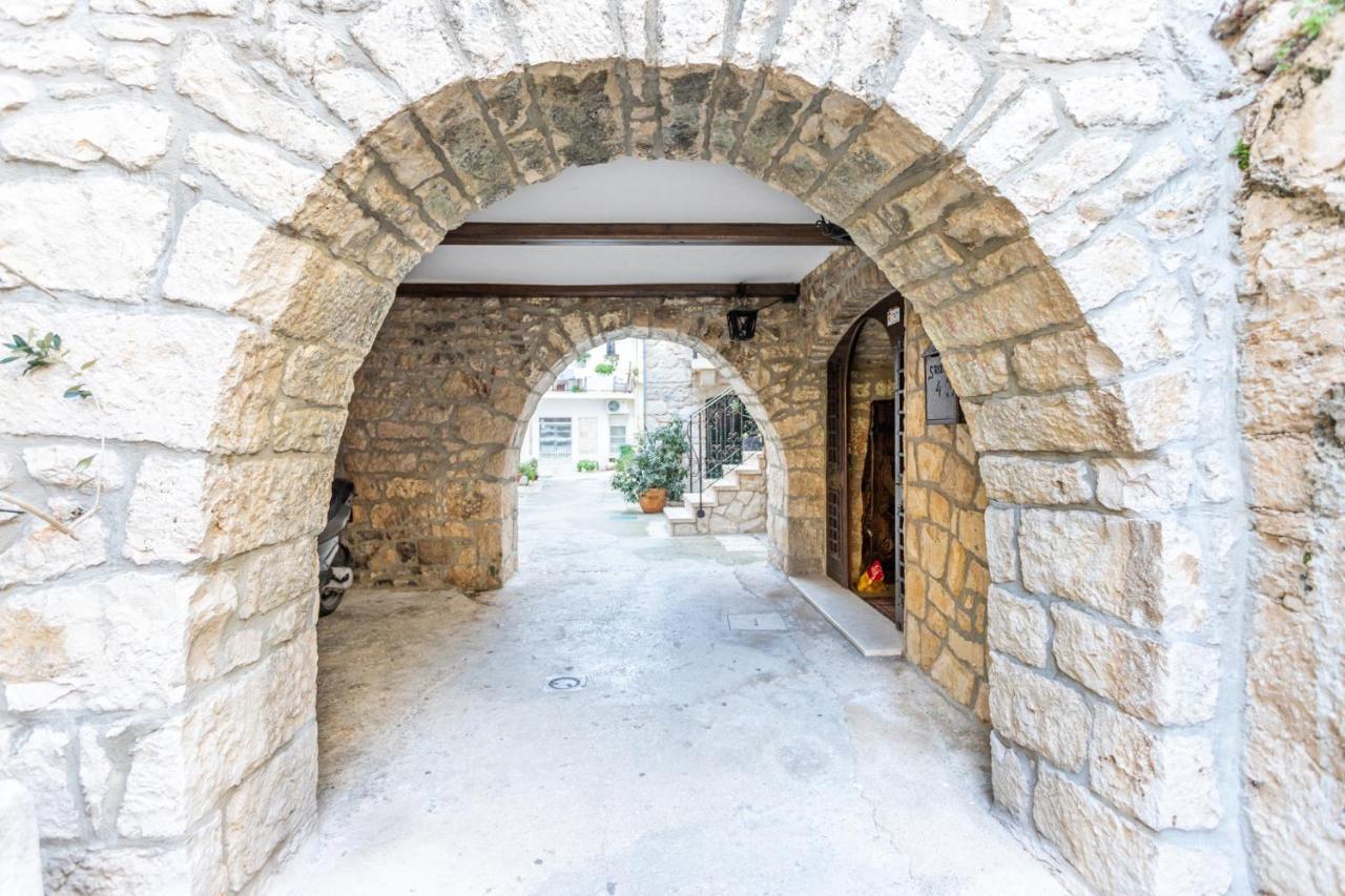 Stone House Srida Lägenhet Baška Voda Exteriör bild