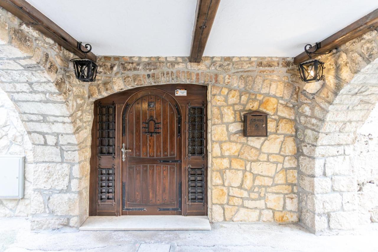 Stone House Srida Lägenhet Baška Voda Exteriör bild